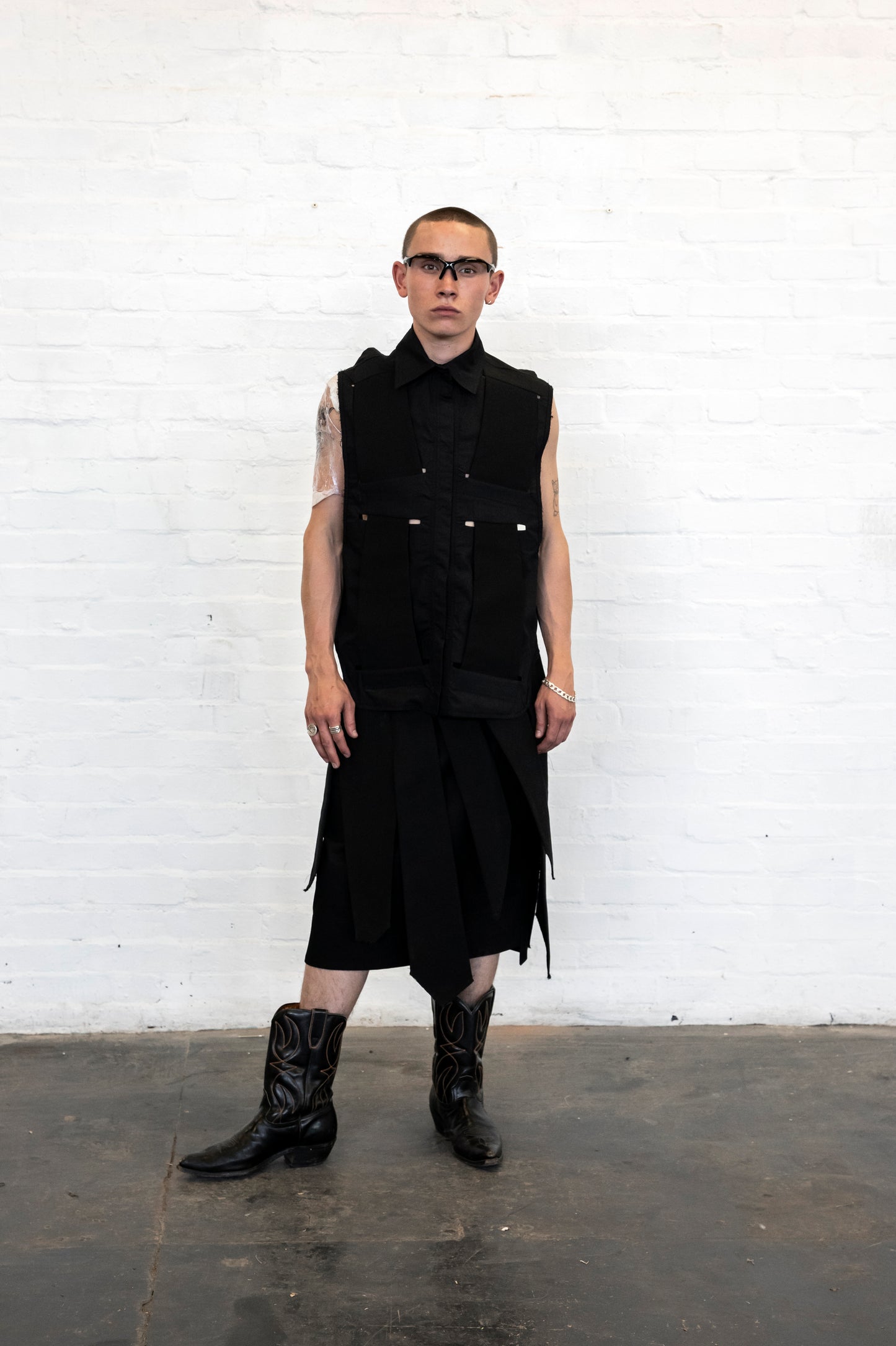 SLEEVELESS SHIRT AXIS