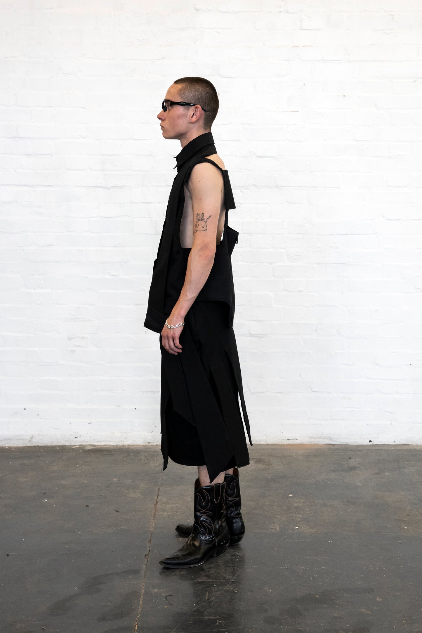 SLEEVELESS SHIRT AXIS